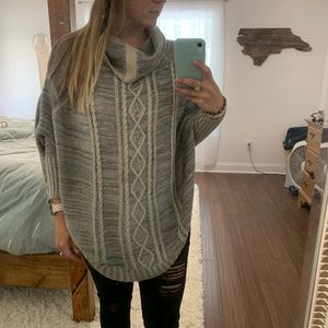 Like new Hem & Thread sweater, size M, gray/taupe